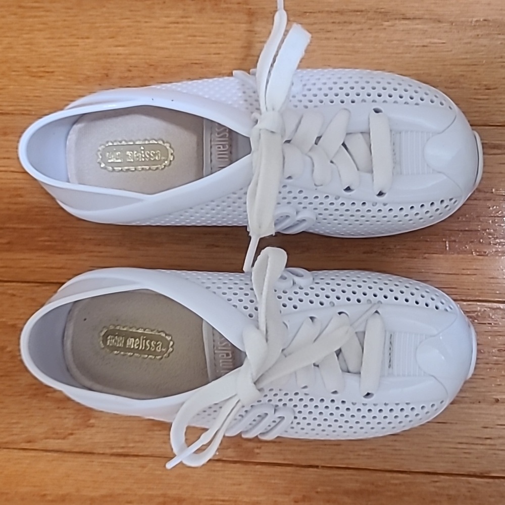 MINI MELISSA WHITE SNEAKERS in size C10